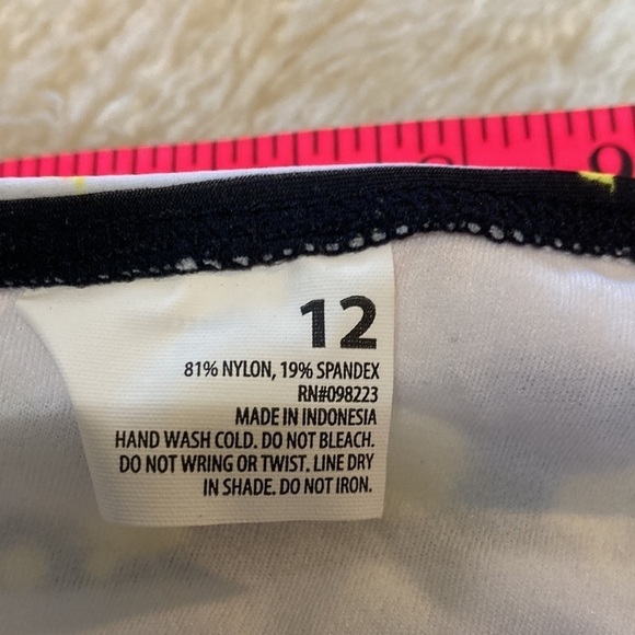 Bikini bottoms size 12 - Picture 3 of 3